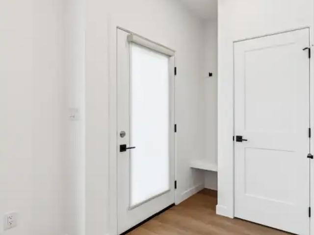1 Bedroom Apartment Edmonton AB 104141779