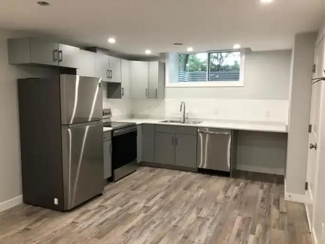 1 Bedroom Apartment Edmonton AB 104178687