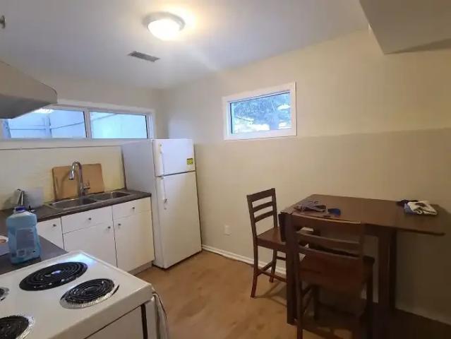 1 Bedroom Apartment Edmonton AB 104292197