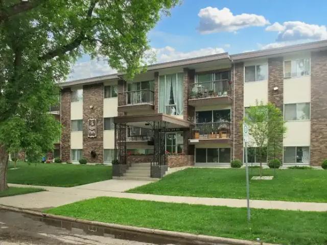 1 Bedroom Apartment Edmonton AB 104362054