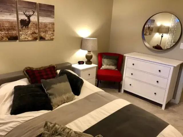 1 Bedroom Apartment Edmonton AB 104470177