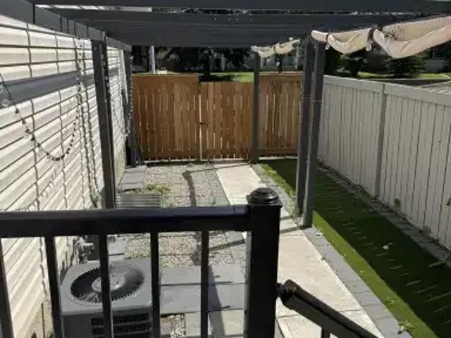 1 Bedroom Apartment Edmonton AB 104470719