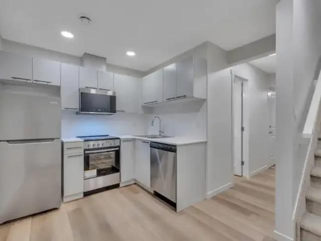 1 Bedroom Apartment Edmonton AB 104863564