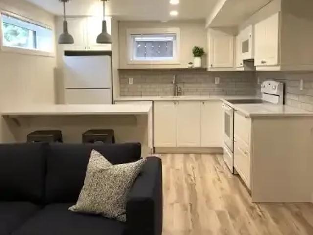 1 Bedroom Apartment Edmonton AB 104876697
