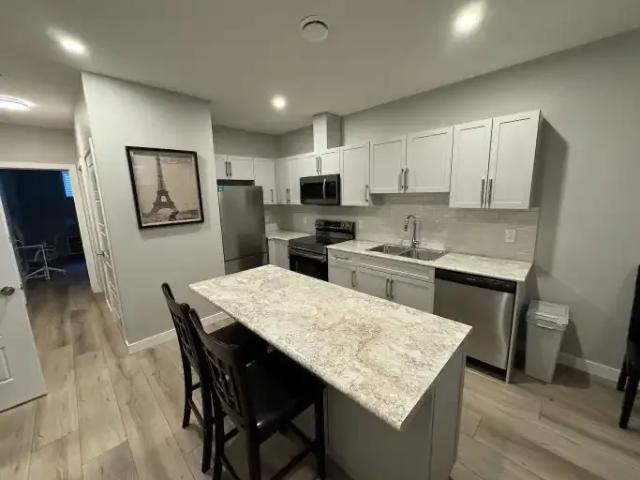 1 Bedroom Apartment Edmonton AB 104894823