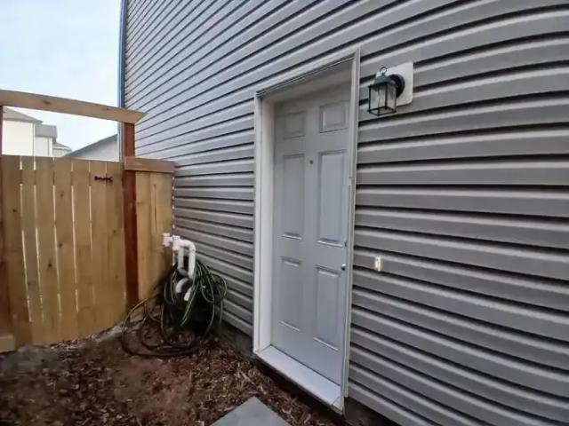 1 Bedroom Apartment Edmonton AB 104957466