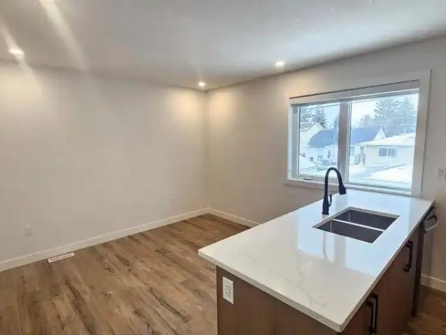 1 Bedroom Apartment Edmonton AB 105326975