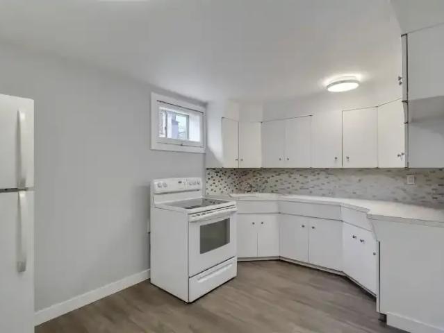 1 Bedroom Apartment Edmonton AB 105467112