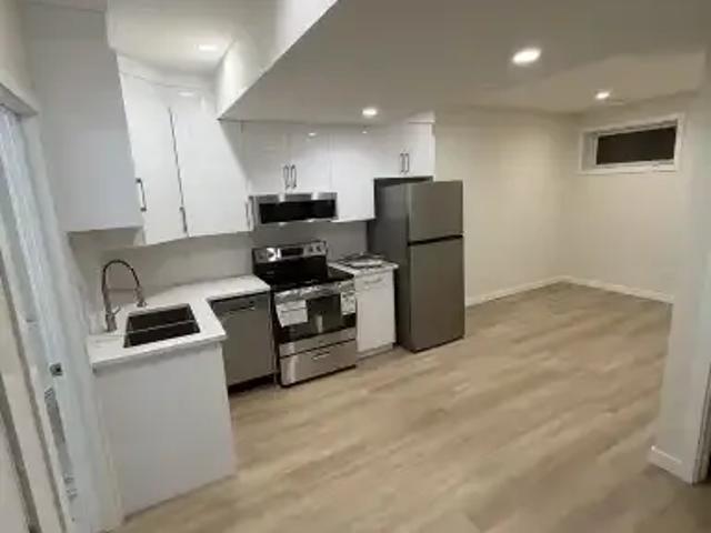 1 Bedroom Apartment Edmonton AB 105467440