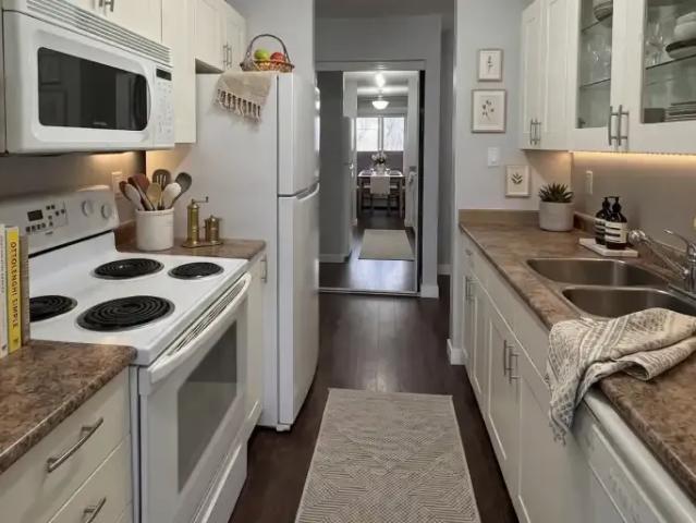 1 Bedroom Apartment Edmonton AB 105486137