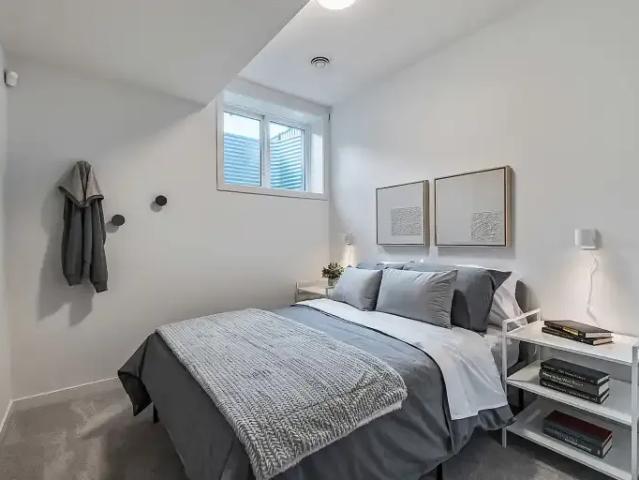 1 Bedroom Apartment Edmonton AB 105543161