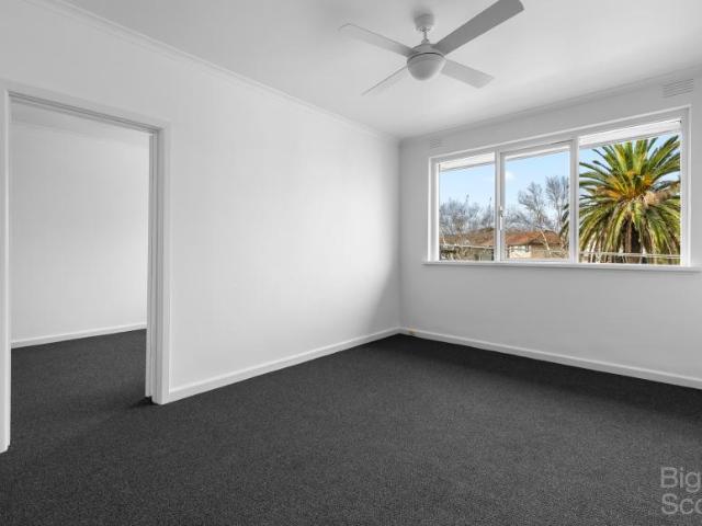 1 Bedroom Apartment Elwood VIC 105718751