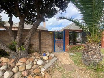 1 Bedroom Apartment Fish Hoek Western Cape 98902885