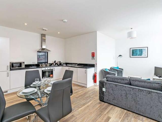 1 Bedroom Apartment Flat