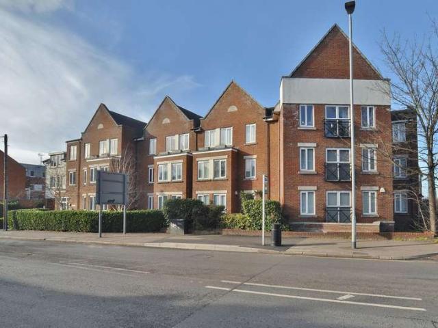 1 Bedroom Apartment Flat