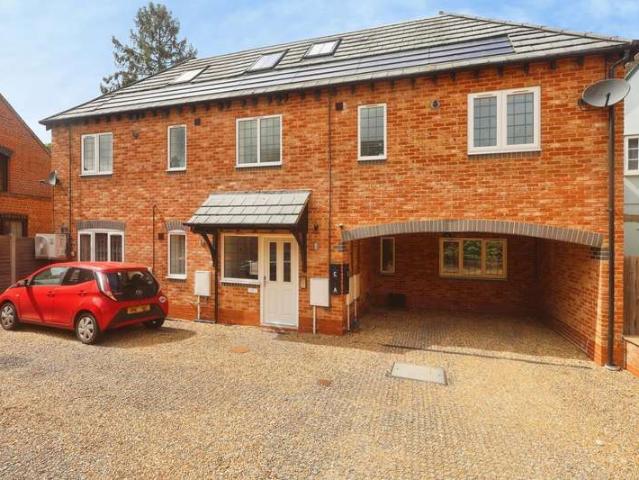 1 Bedroom Apartment Flat