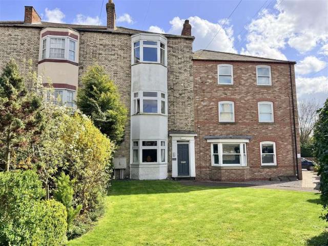1 Bedroom Apartment Flat