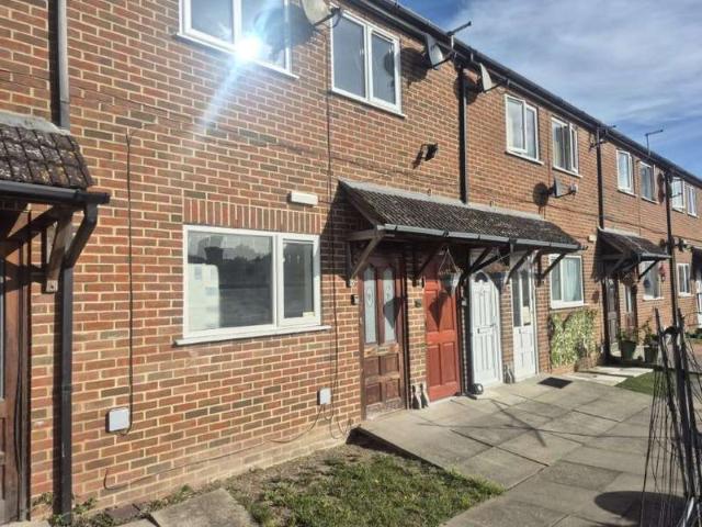 1 Bedroom Apartment Flat
