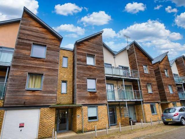 1 Bedroom Apartment Flat