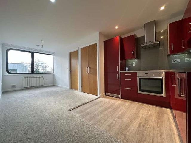 1 Bedroom Apartment Flat