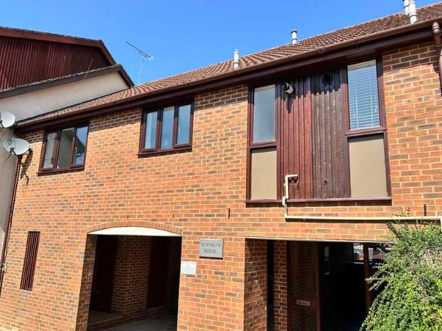 1 Bedroom Apartment Flat