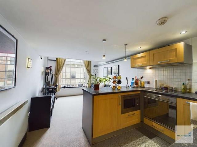 1 Bedroom Apartment Flat
