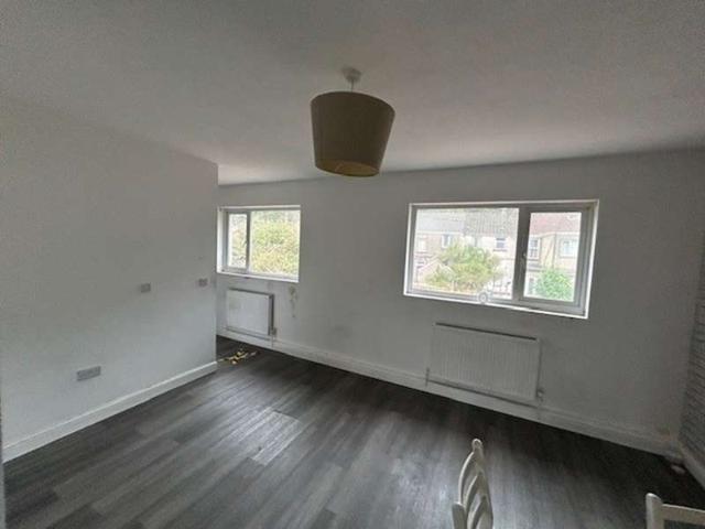 1 Bedroom Apartment Flat