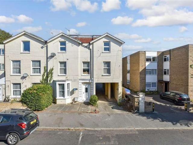 1 Bedroom Apartment Flat