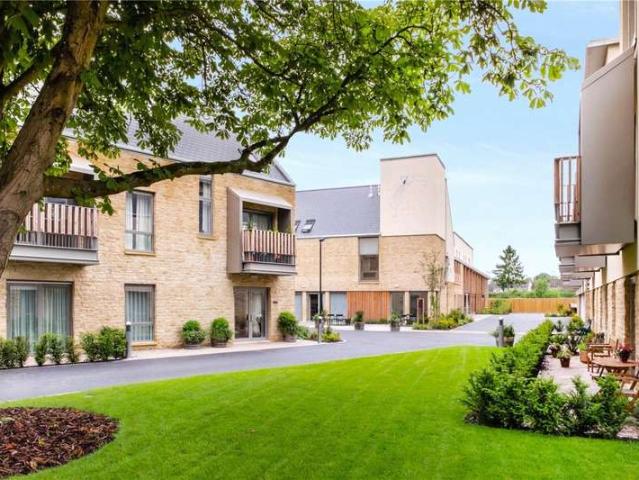 1 Bedroom Apartment Flat