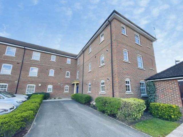 1 Bedroom Apartment Flat