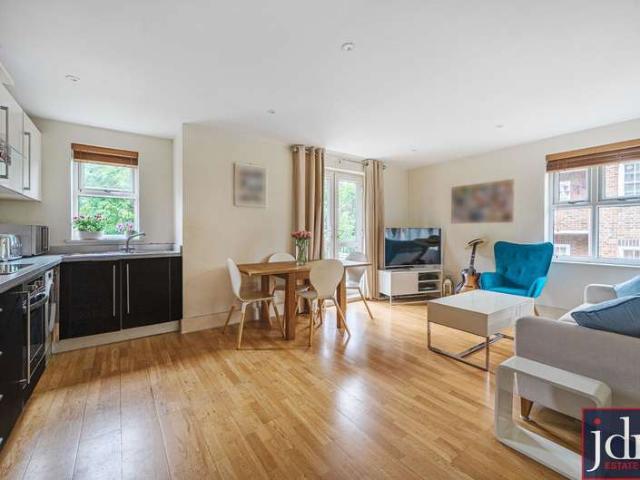 1 Bedroom Apartment Flat