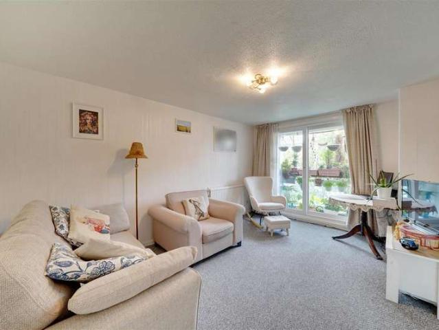 1 Bedroom Apartment Flat