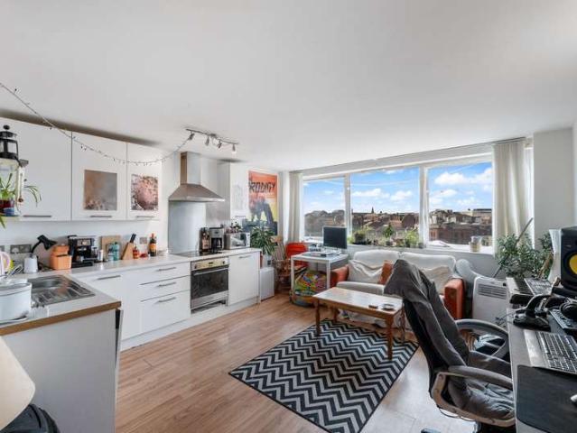 1 Bedroom Apartment Flat