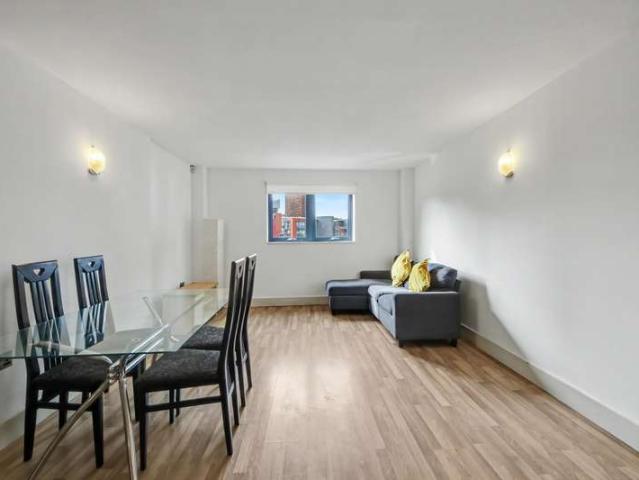 1 Bedroom Apartment Flat
