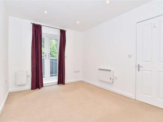 1 Bedroom Apartment Flat