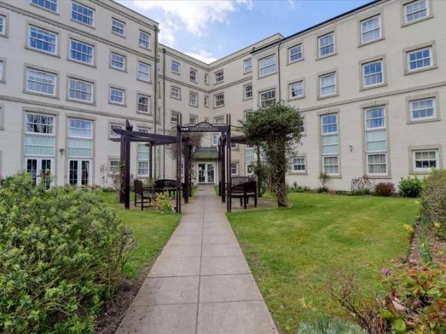 1 Bedroom Apartment Flat