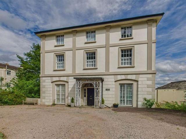 1 Bedroom Apartment Flat