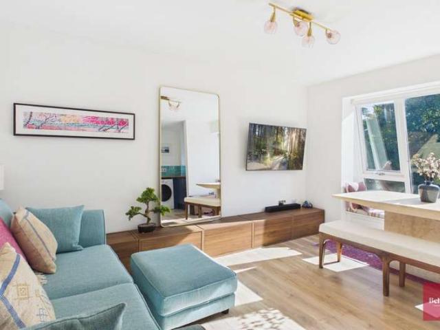 1 Bedroom Apartment Flat