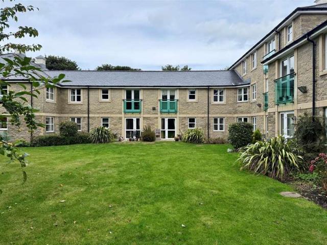 1 Bedroom Apartment Flat