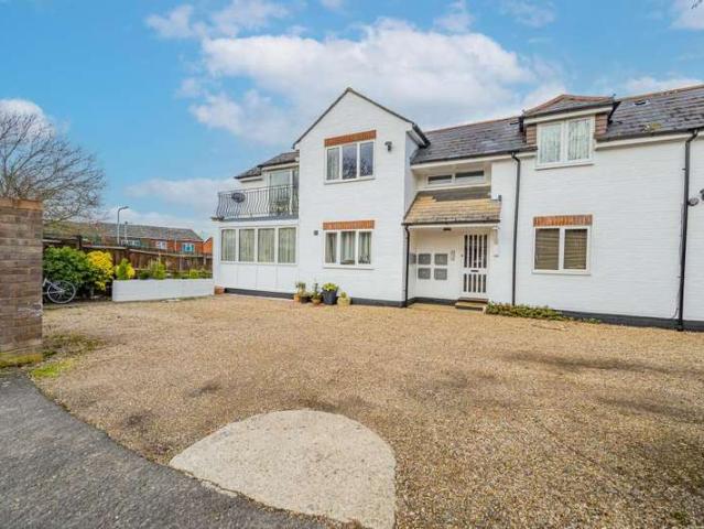 1 Bedroom Apartment Flat