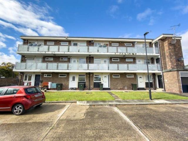 1 Bedroom Apartment Flat