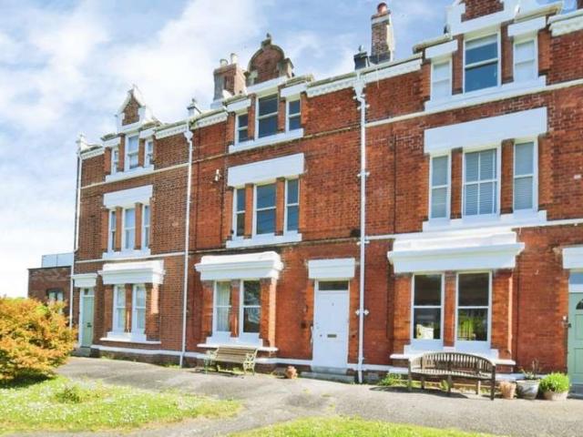 1 Bedroom Apartment Flat