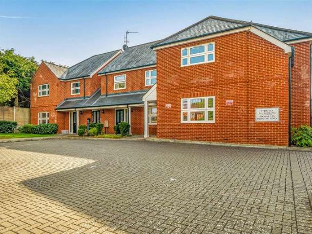 1 Bedroom Apartment Flat