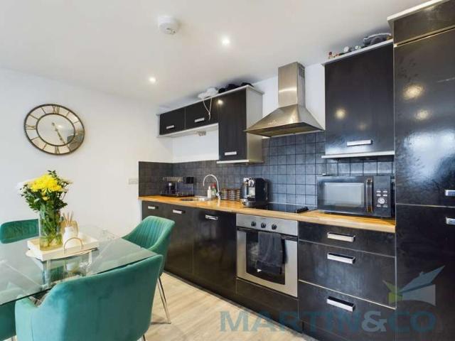1 Bedroom Apartment Flat