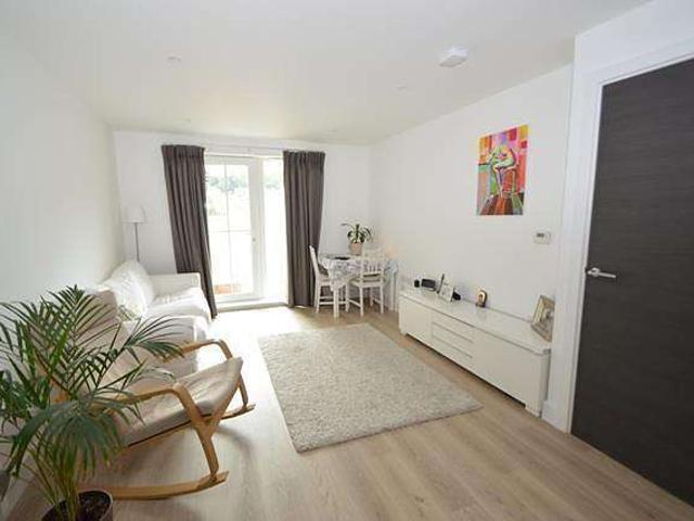 1 Bedroom Apartment Flat