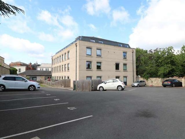 1 Bedroom Apartment Flat