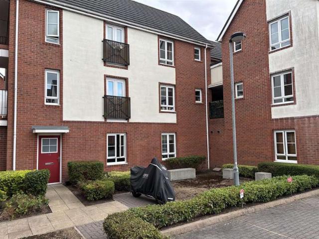 1 Bedroom Apartment Flat