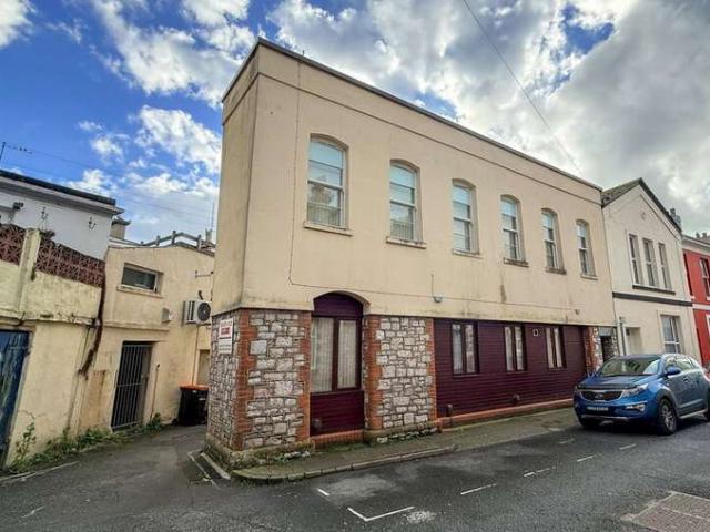 1 Bedroom Apartment Flat