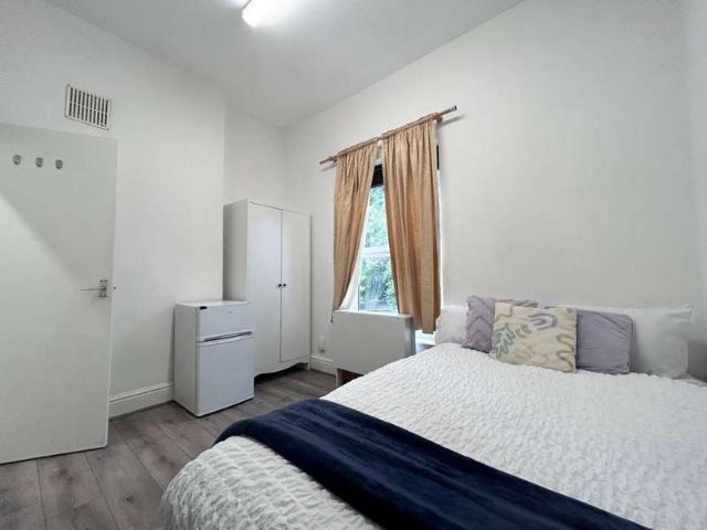 1 Bedroom Apartment Flat
