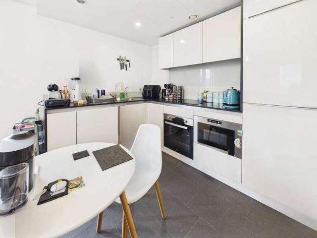 1 Bedroom Apartment Flat